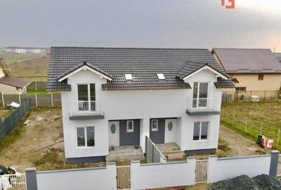 Duplex Mosnita, 4 camere, 2 bai - Toate utilitatile Duplex Mosnita, 4 camere, 2 bai - Toate utilitatile - 1