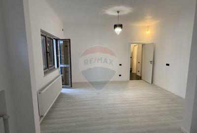 VANZARE Apartament cu 3 camere in zona Dacia - 11