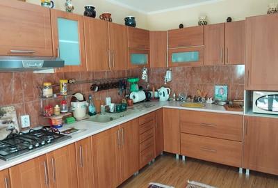 Casă cu 4 camere în Budești - 4