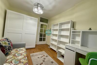 Apartament cu 4 camere, mobilat în 22 Decembrie 1989