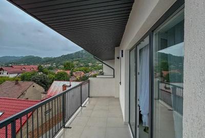 Apartament central nou 3 camere - 5