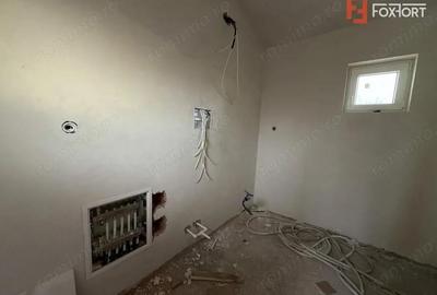 Casă cu 3 camere cu Teren 343 Mp în Beregsău Mare - 1