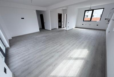 Duplex cu 3 camere cu Canalizare în Sud - 9