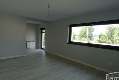 VILA de LUX in Burdujeni - 2