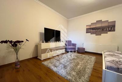 Casa la curte comuna zona Odobescu, doar 4 locatari, gradina proprie - 8