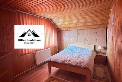 Casă cu 4 camere cu Teren 1640 Mp în Groși - 3