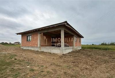 Casa pe un nivel la rosu, Mocira - 3