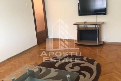 Apartament cu 3 camere,renovat zona Lunei - 2