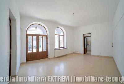 Spa?iu comercial multifunc?ional in Tecuci, 124 mp, in ZONA ZERO Spa?iu comercial multifunc?ional in Tecuci, 124 mp, in ZONA ZERO - 8