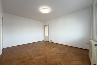 Apartament cu 3 camere semidecomandat în Punctele Cardinale - 2