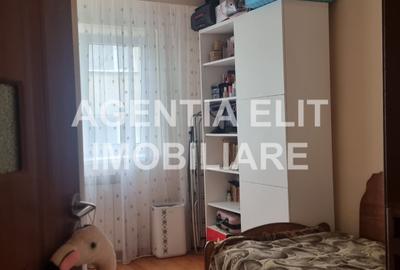 Apartament cu 3 camere decomandat, mobilat în Central - 4