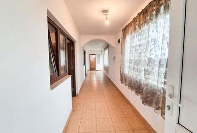 Casă cu 5 camere cu Teren 3382 Mp în Găujani - 18