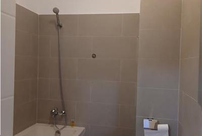 Apartament cu 3 camere semidecomandat în Titan - 8