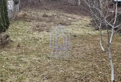 Teren de 949 mp, în Central - 4