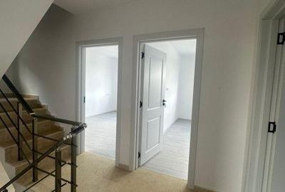 Casă cu 6 camere cu Teren 280 Mp în Central - 9