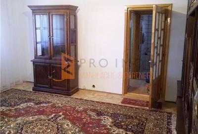 Apartament cu 3 camere semidecomandat în 1 Decembrie - 2