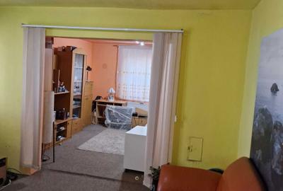 Casă cu 4 camere în Central - 1