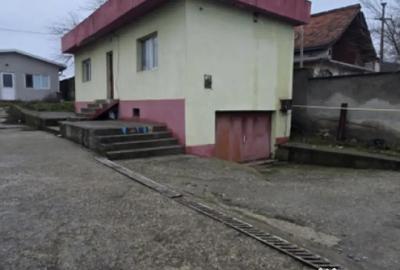 Casă cu 2 camere cu Teren 1200 Mp în 1 Mai - 10