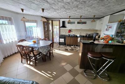 Casă individuală cu 6 camere cu Canalizare în Colonia Bod - 2
