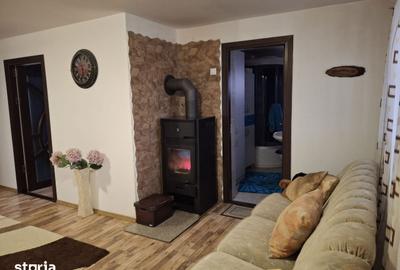 Casă cu 7 camere cu Teren 2354 Mp în Central - 17