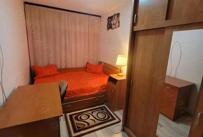 Apartament cu 3 camere semidecomandat în Central - 3