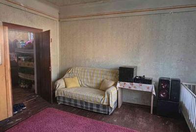 Casă cu 4 camere în Rogoz - 2