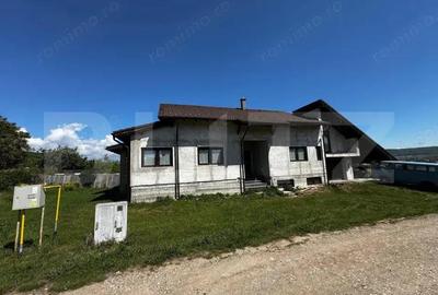 Casa individuala, de vanzare, cu 4 camere, 250 mp utili, zona Micesti - 13