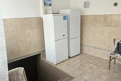 Casă cu 4 camere în Central - 1