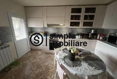 Casă cu 4 camere cu Teren 157 Mp în Central