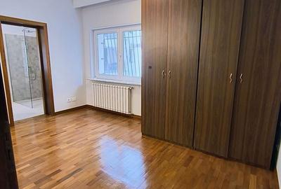 Apartament cu 4 camere circular în Primăverii - 17