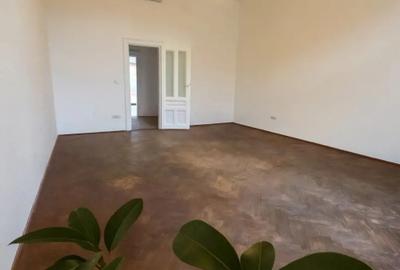 Vand apartament ultracentral deosebit cu panorama - 6