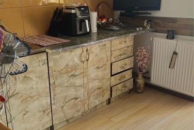 Apartament cu 3 camere decomandat în 1 Mai - 3