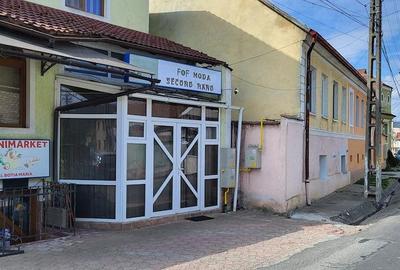Spațiu comercial, de 80 mp, în Central - 1