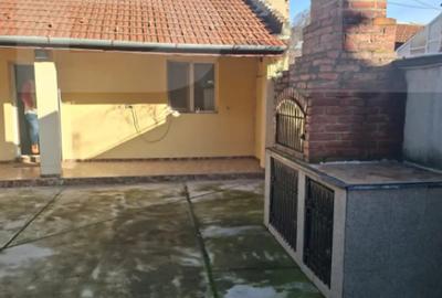 Casă cu 4 camere cu Teren 264 Mp în Central - 3