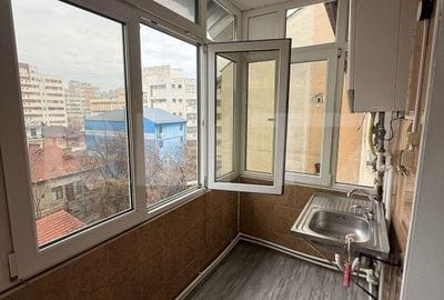 Apartament cu 3 camere, 76 mp, decomandat, zona Centrala - 6
