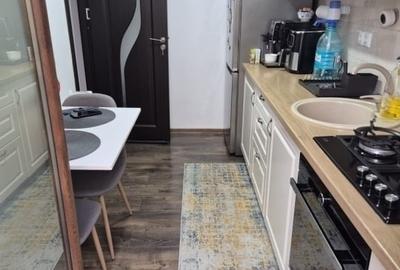 Garsonieră decomandată în Bucium - 4