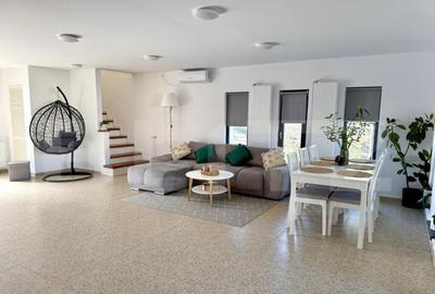 Casa Moderna, Bucov, Pe Deal - 3