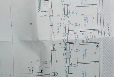 Casă cu 7 camere cu Teren 100 Mp în Central - 1