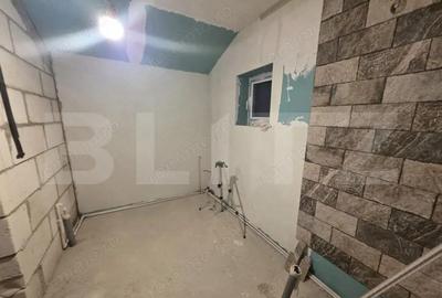 Casă cu Teren 538 Mp în Priseaca - 8