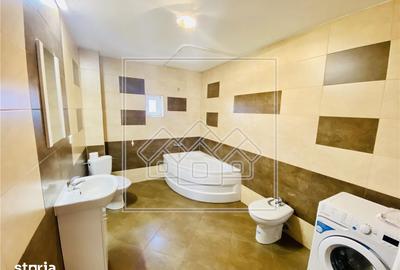 Apartament cu 3 camere semidecomandat în Turnișor - 4