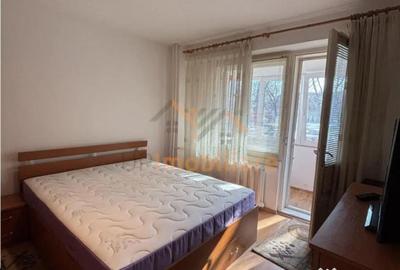 Apartament cu 3 camere decomandat în Dacia - 6