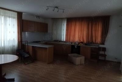 Casa zona Liceului Pedagogic str. Mara?ti - 1