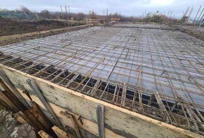 Casă cu 4 camere în Valea Adâncă - 1