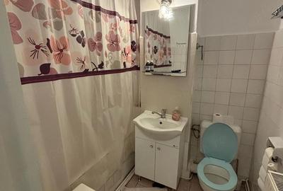 Apartament cu 2 camere semidecomandat în Micro 4 - 5