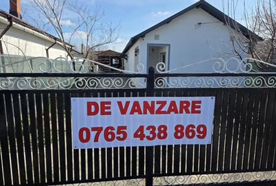 Casă cu 4 camere cu Teren 548 Mp în Central - 7