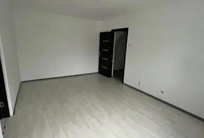 Spațiu comercial, de 52 mp, în Podu Roș - 4