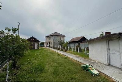 Casă cu Teren 5500 Mp în Bălteni - 4