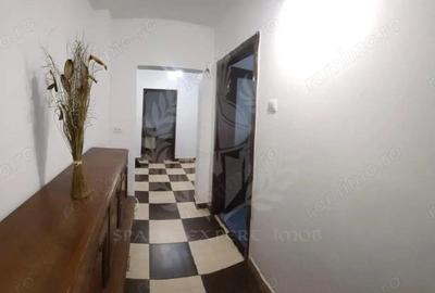 Apartament cu 3 camere decomandat în Republicii - 5