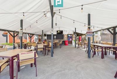 Afacere la cheie pe Plaja Ghioroc. - 2