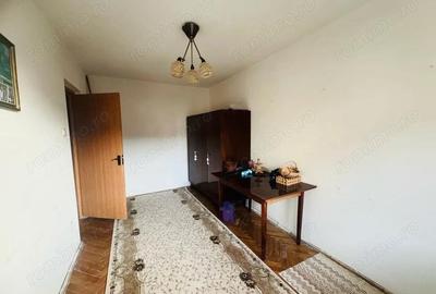 Apartament cu 4 camere decomandat în Girocului - 14